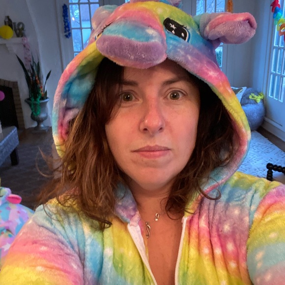 Meet your Posher, Liz - Picture 4 of 4
